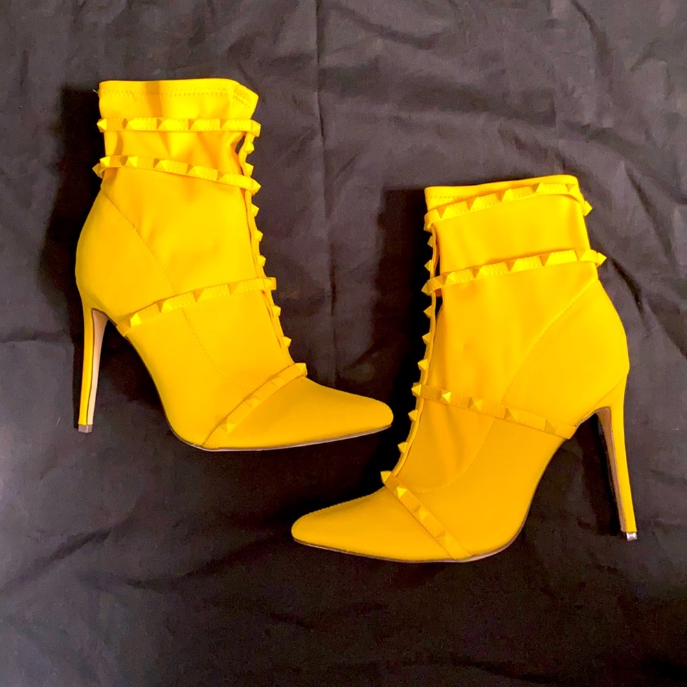 Yellow stud sock boots